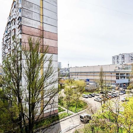 Artal Apartment On Obolonsky Avenue 16A Kyjev Exteriér fotografie