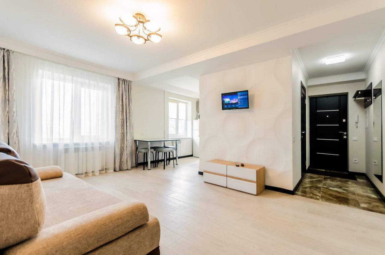 Artal Apartment On Obolonsky Avenue 16A Kyjev Exteriér fotografie